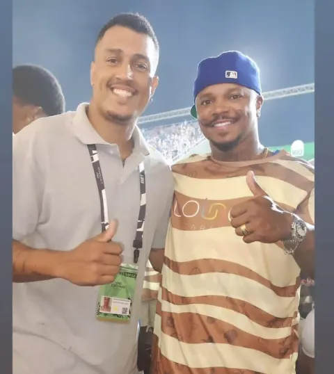 Peter Barman com Gamadinho